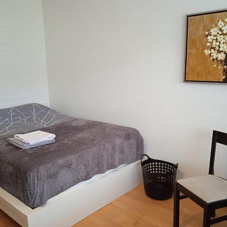 شقة Studio Flat In The Heart Of Zug, Ideal For Solo Travellers المظهر الخارجي الصورة