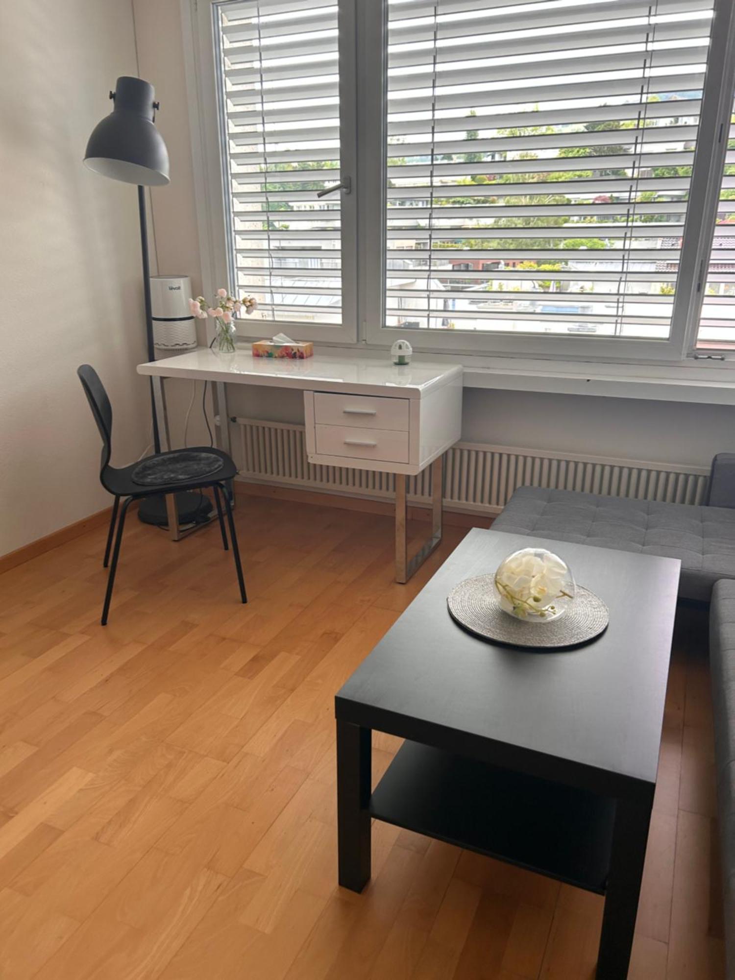 شقة Studio Flat In The Heart Of Zug, Ideal For Solo Travellers المظهر الخارجي الصورة